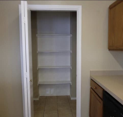 3-bedroom rental at 9818 Autumn Valley in Converse, TX — photo 4