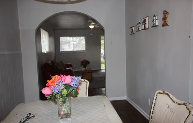 2-bedroom rental at 536 Southtrail Dr in San Antonio, TX — photo 3