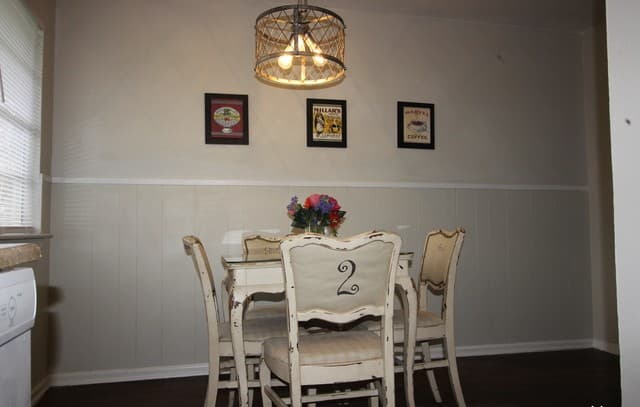 2-bedroom rental at 536 Southtrail Dr in San Antonio, TX — photo 5