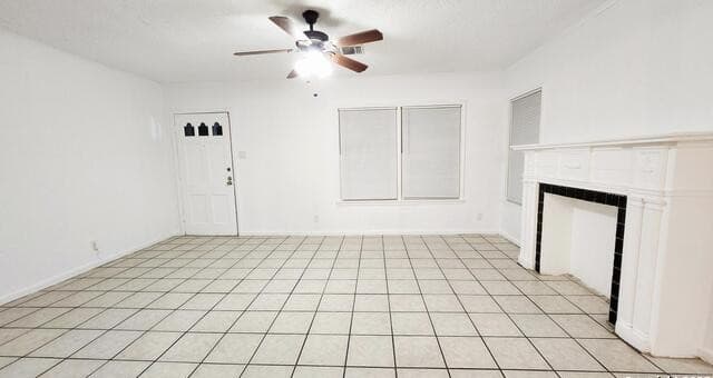 2-bedroom rental at 2443 W Huisache Ave Unit 1 in San Antonio, TX — photo 2