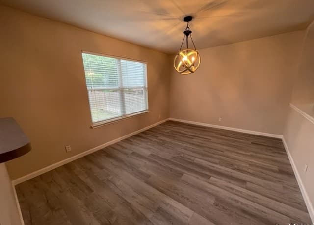 4-bedroom rental at 1114 Coral Bay in San Antonio, TX — photo 2