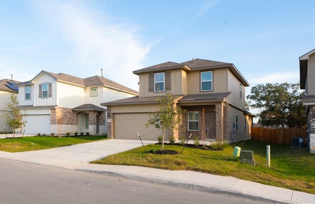 4-bedroom rental at 14014 San Saba Falls in San Antonio, TX — photo 2