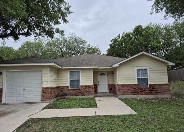 4-bedroom rental at 8806 Slumber Lane in Converse TX