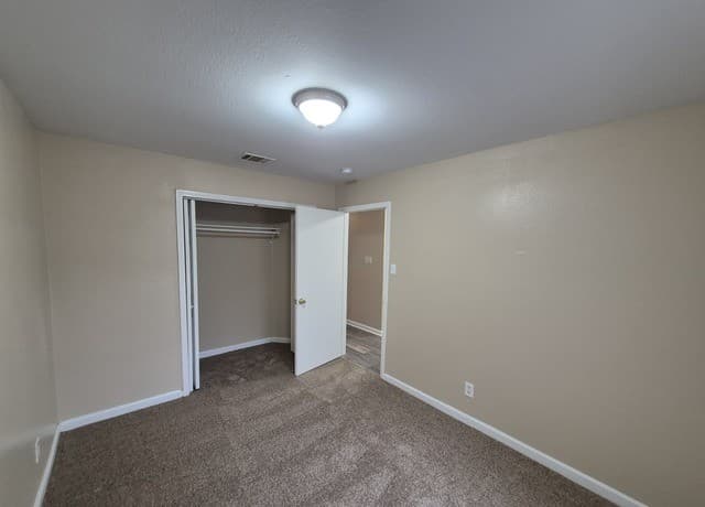 4-bedroom rental at 8806 Slumber Lane in Converse, TX — photo 5