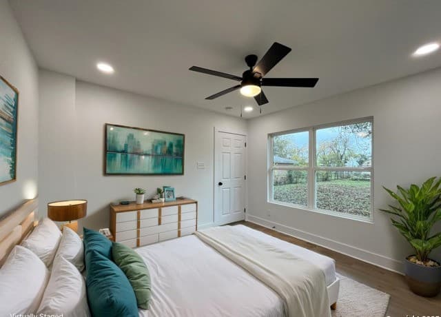 3-bedroom rental at 2239 Burnet St in San Antonio, TX — photo 4