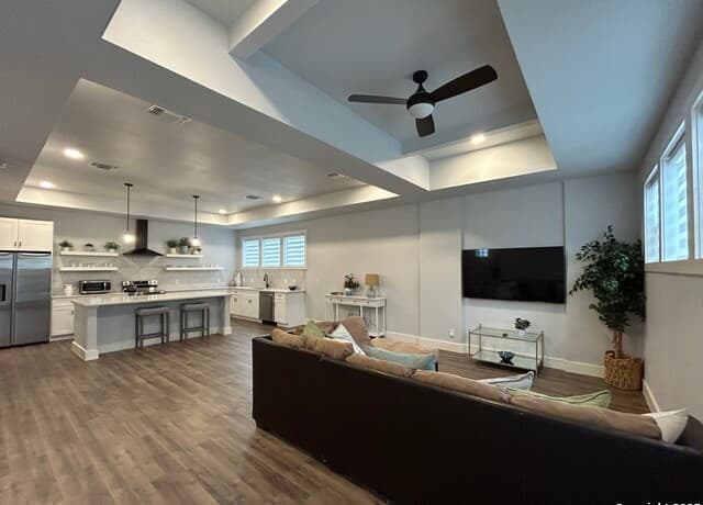 3-bedroom rental at 123 Fairview Unit 3 in San Antonio, TX — photo 5