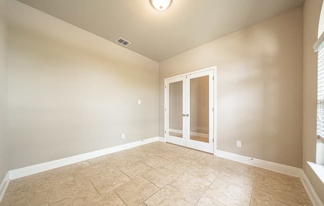 4-bedroom rental at 12911 Brewster in San Antonio, TX — photo 5