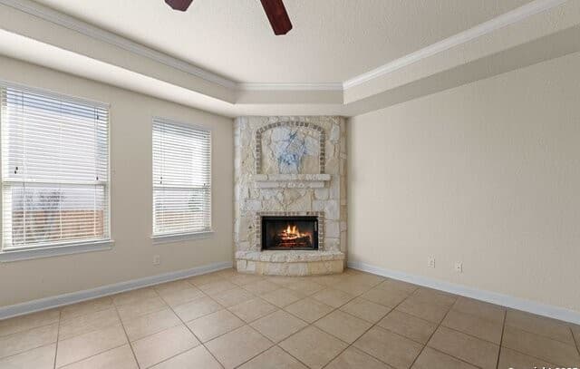4-bedroom rental at 11230 Begonia Rock in San Antonio, TX — photo 5