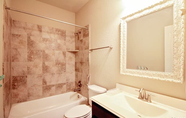 4-bedroom rental at 1024 Water Oak in Schertz, TX — photo 5