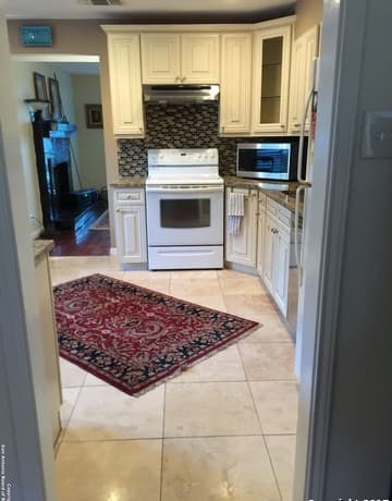 3-bedroom rental at 14929 Moss Vw in San Antonio, TX — photo 4