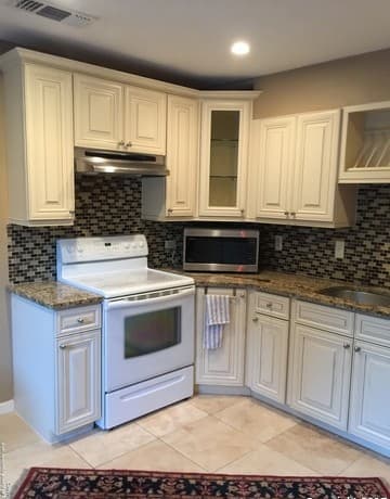3-bedroom rental at 14929 Moss Vw in San Antonio, TX — photo 5