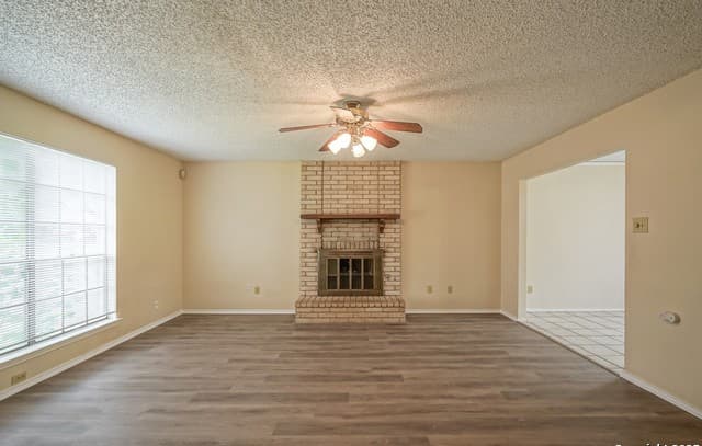 3-bedroom rental at 7262 Shadow Ridge in San Antonio, TX — photo 4