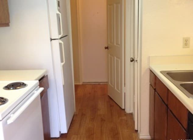 2-bedroom rental at 14528 Waddesdon Bluff in San Antonio TX