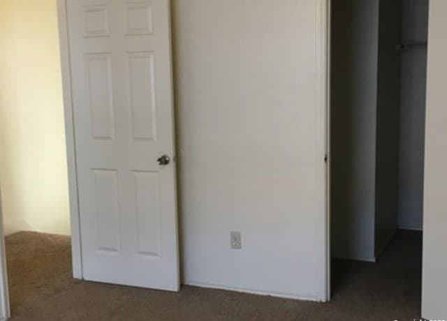 2-bedroom rental at 14528 Waddesdon Bluff in San Antonio, TX — photo 5