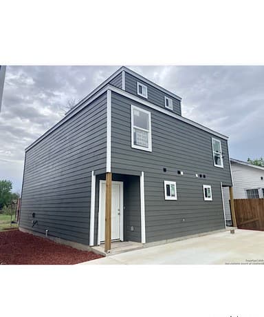 3-bedroom rental at 139 Huntington Unit 101 in San Antonio TX