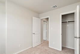 3-bedroom rental at 9906 Hazy bnd Unit 104 in San Antonio, TX — photo 5