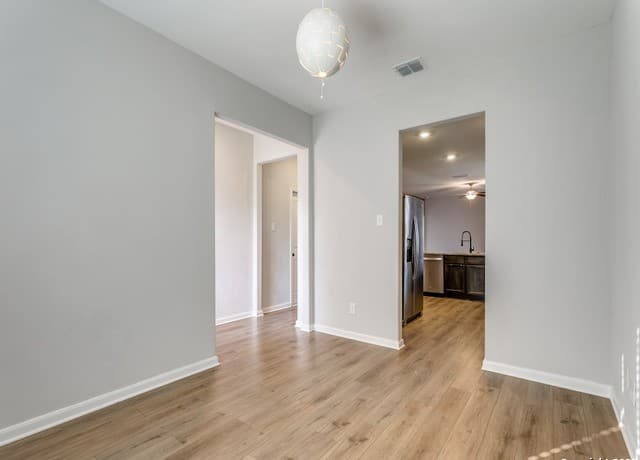 3-bedroom rental at 9219 Foxing Blf in Converse, TX — photo 4