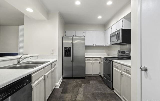 3-bedroom rental at 5224 E Rolling Ridge in San Antonio, TX — photo 4