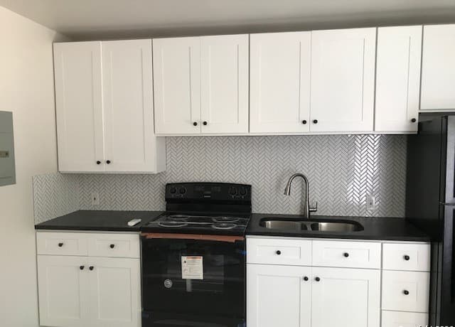 1-bedroom rental at 112 Oelkers in San Antonio, TX — photo 3