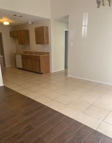 2-bedroom rental at 7322 Brandyridge in San Antonio, TX — photo 4
