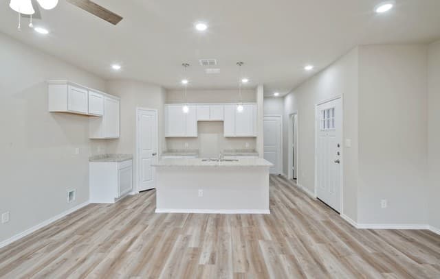 3-bedroom rental at 8911 Fm 1560 N Unit 407 in San Antonio, TX — photo 5