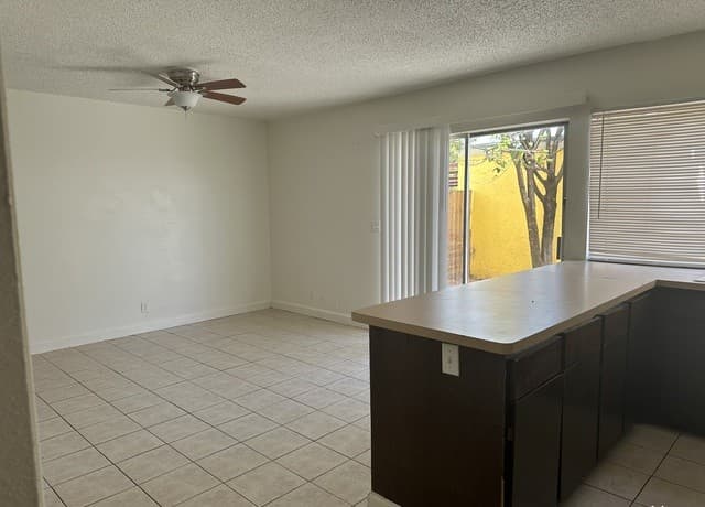3-bedroom rental at 7138 Brecon in San Antonio, TX — photo 3