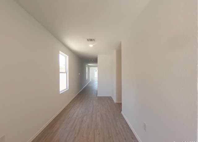 4-bedroom rental at 714 Paul Canyon in San Antonio, TX — photo 2