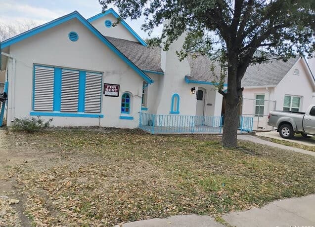 2-bedroom rental at 510 Vanderbilt in San Antonio, TX — photo 4