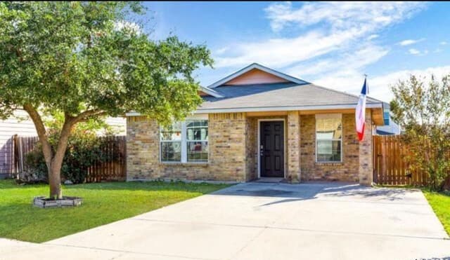 3-bedroom rental at 3950 Key West Way in Converse TX
