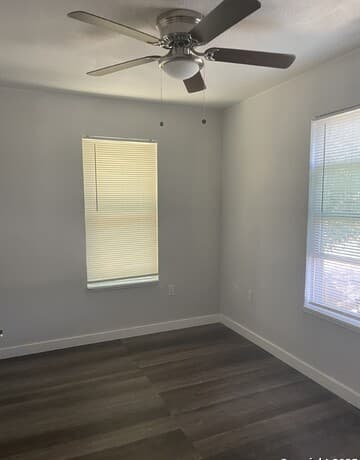 2-bedroom rental at 4818 Monterey St Unit #202 in San Antonio, TX — photo 5