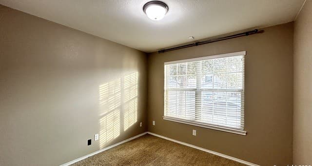 3-bedroom rental at 10319 Roadrunner Ridge in San Antonio, TX — photo 3
