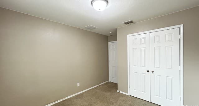 3-bedroom rental at 10319 Roadrunner Ridge in San Antonio, TX — photo 5
