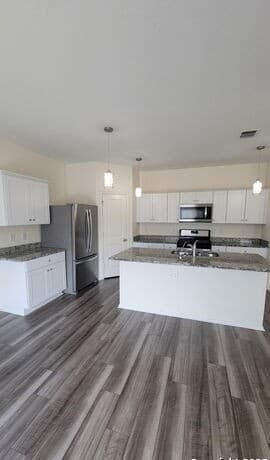 4-bedroom rental at 13538 Sunrise Meadow in St Hedwig, TX — photo 3