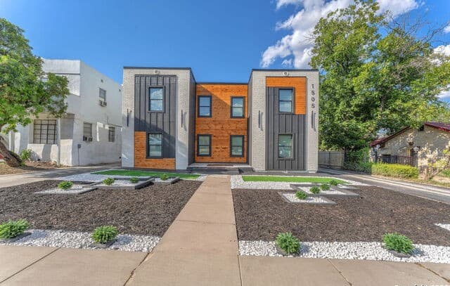 2-bedroom rental at 1505 Woodlawn Unit 3 in San Antonio TX