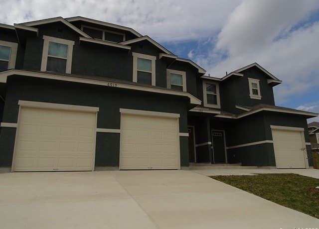 3-bedroom rental at 6015 Jax Way Unit 102 in San Antonio TX