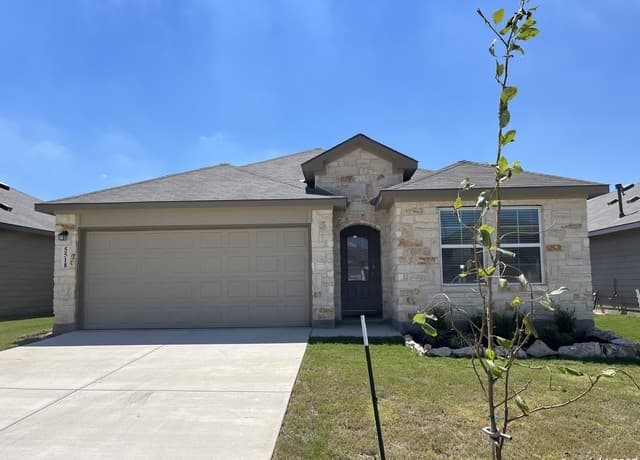 4-bedroom rental at 5518 Stormie Keep in San Antonio TX