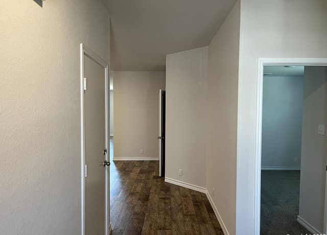 4-bedroom rental at 5518 Stormie Keep in San Antonio, TX — photo 4