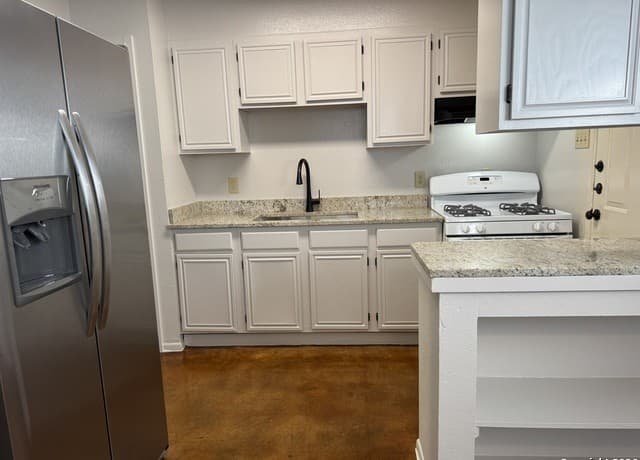 3-bedroom rental at 1218 Wyoming Unit 2 in San Antonio TX