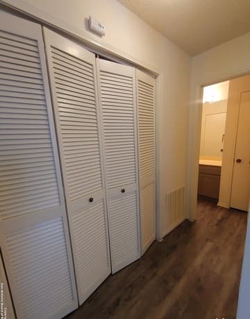 1-bedroom rental at 6316 Cambridge Unit 1 in San Antonio, TX — photo 5