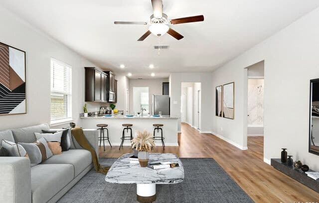 3-bedroom rental at 9219 Bennett Forest in Converse, TX — photo 5