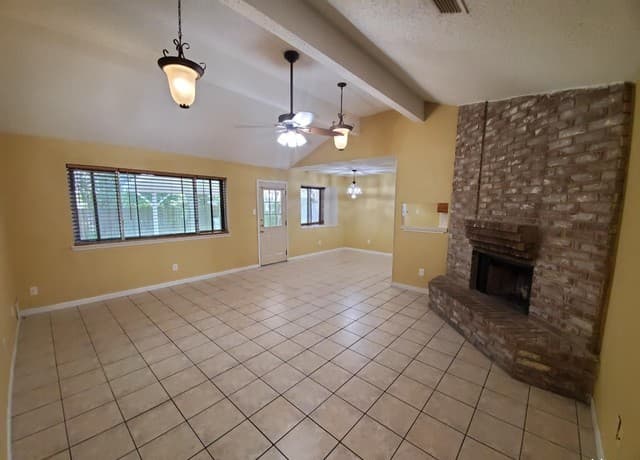 3-bedroom rental at 2501 Cedar Ln in Schertz, TX — photo 3