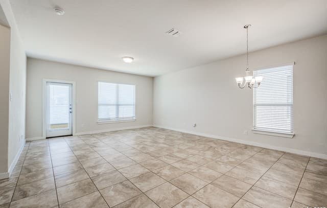 3-bedroom rental at 11822 Bricewood Pass in San Antonio, TX — photo 2