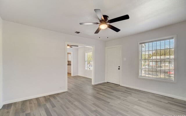 3-bedroom rental at 1622 Gorman in San Antonio, TX — photo 3