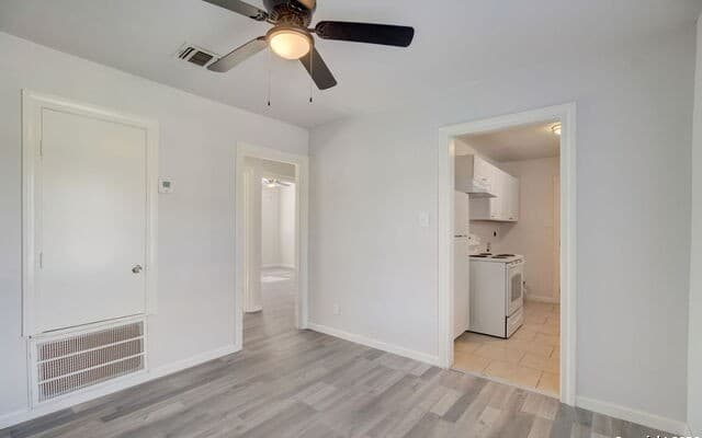 3-bedroom rental at 1622 Gorman in San Antonio, TX — photo 4