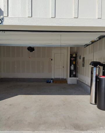 3-bedroom rental at 5475 Bluebell Mdw in Converse, TX — photo 4