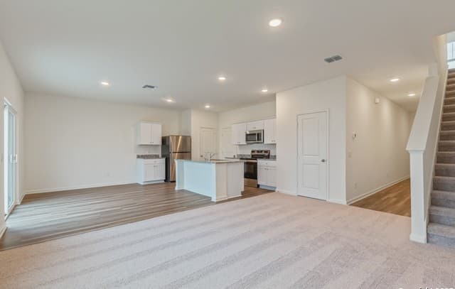 3-bedroom rental at 7522 Burrowing Cobra in San Antonio, TX — photo 4