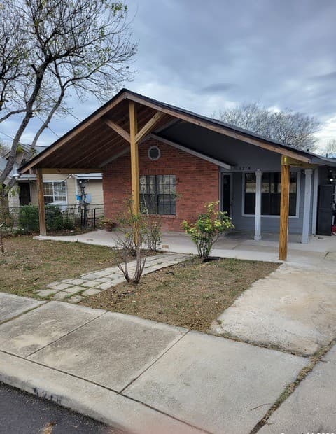4-bedroom rental at 5218 Bluff in San Antonio TX