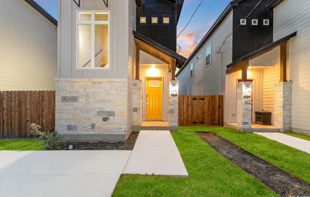 3-bedroom rental at 505 Linden in San Antonio, TX — photo 4