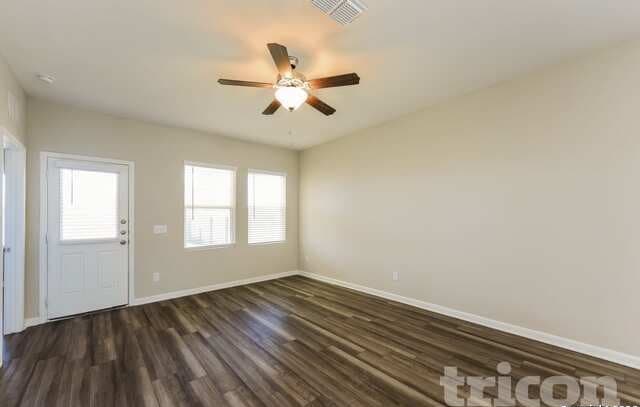 3-bedroom rental at 14367 Gunsight Pass in San Antonio, TX — photo 5