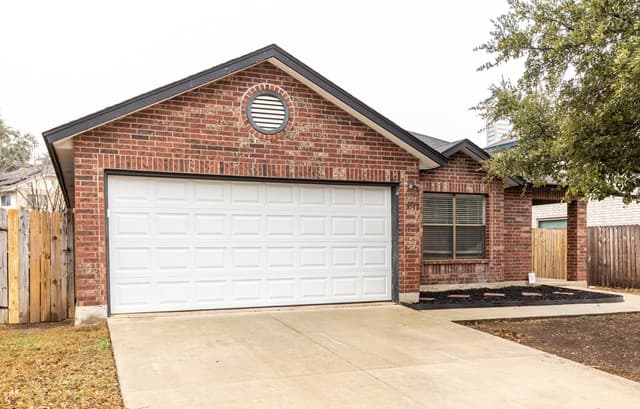 3-bedroom rental at 9647 Barbwire in San Antonio TX